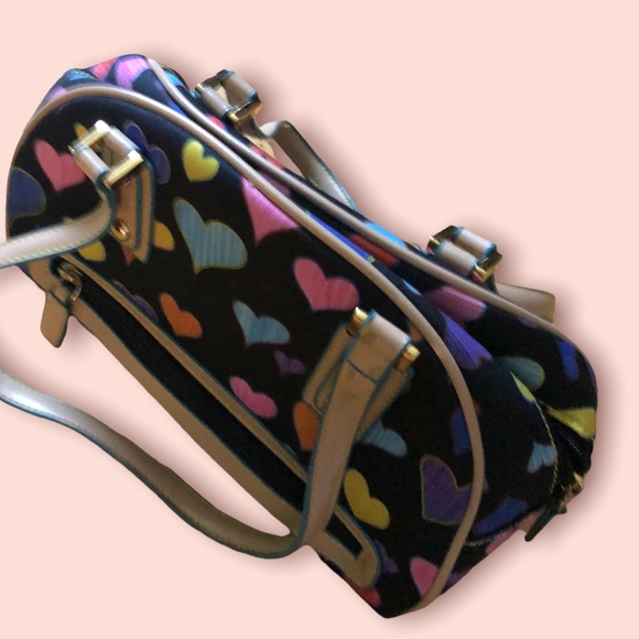 💙 DESIGNER HEARTS ARTWORK HAND BAG - Picture 3 of 11